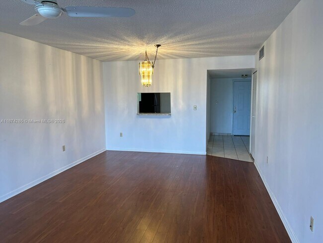 Building Photo - 1800 SW 81st Ave