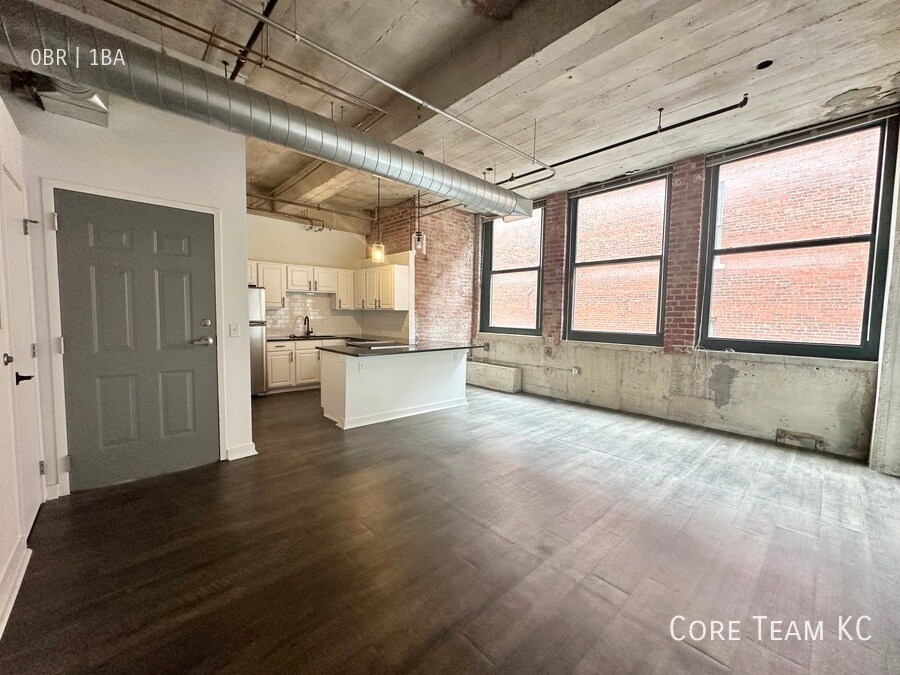 Foto principal - 934 Broadway Blvd