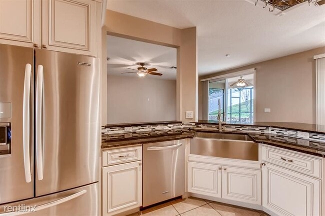 Building Photo - 4 br, 3 bath House - 2803 Eagle Lake Dr UNIT