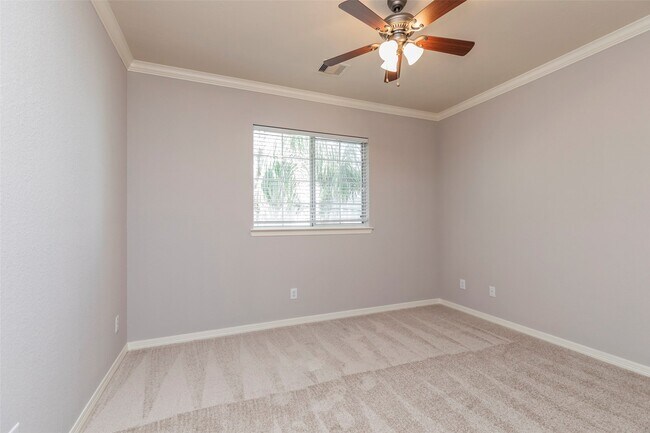 Foto del edificio - 10126 Holly Chase Dr