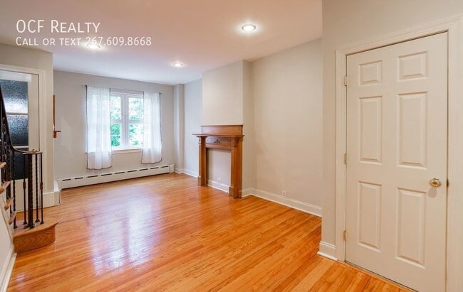 Building Photo - 3 Bed Melrose Townhome