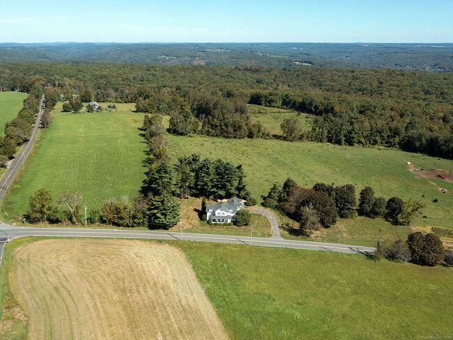 Building Photo - 510 Good Hill Rd