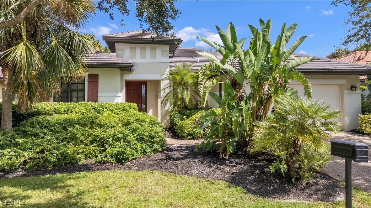 Foto principal - 12723 Kentwood Ave