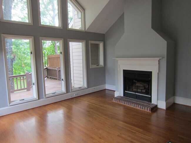 Building Photo - 1650 Vintage Clb Dr