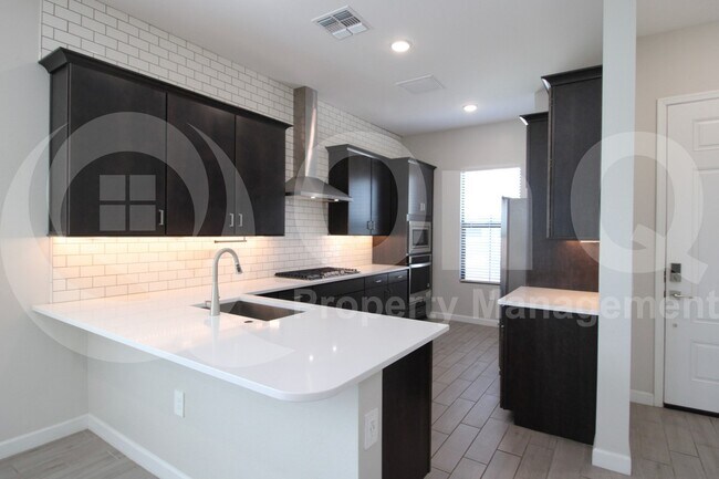 Foto del edificio - 4817 E St John Rd