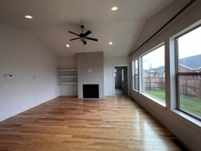Building Photo - Beautiful single-level  home in Bozeman