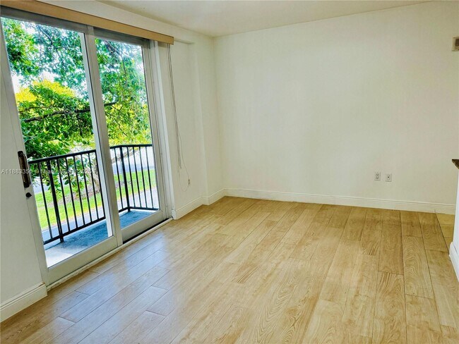 Foto del edificio - 2701 SW 3rd Ave