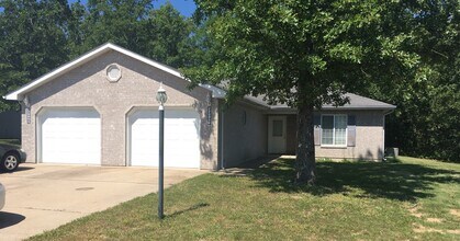 Building Photo - 22595 Hollow Oak Ln
