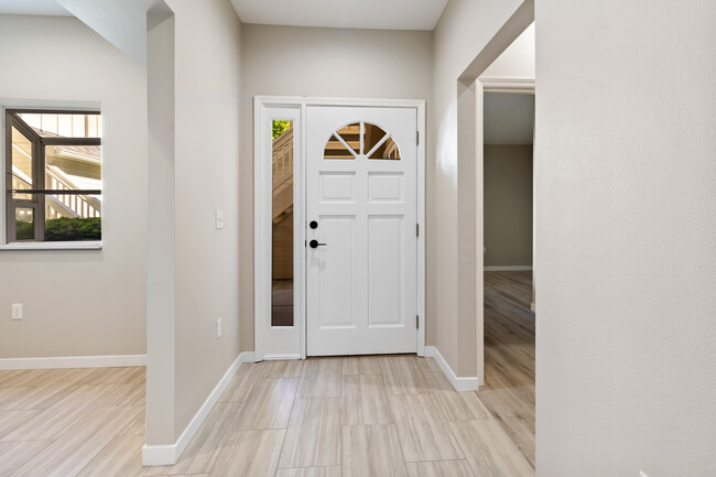 Building Photo - 5146 S Surprise Way