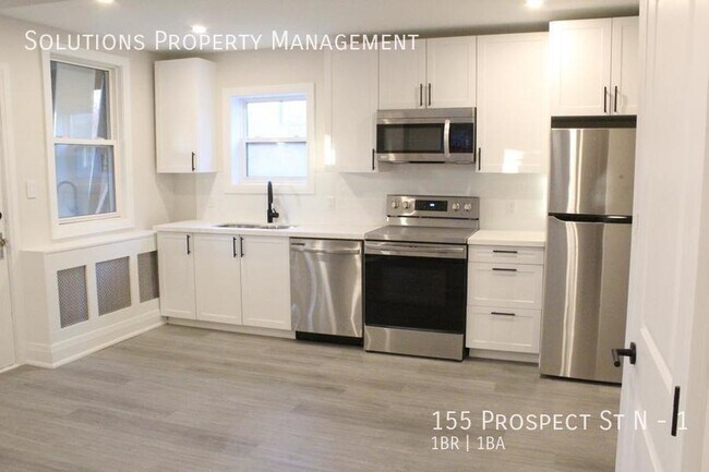 Photo du bâtiment - **Bright and Open 1 Bedroom Main Floor Unit**