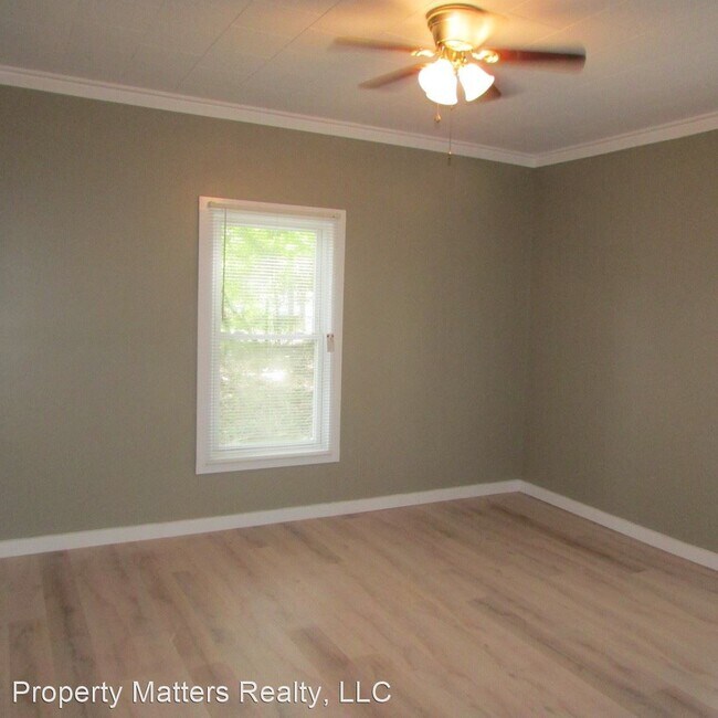 Building Photo - 2 br, 1 bath House - 209 Fostoria Drive
