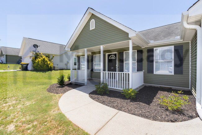 Building Photo - 124 Corinth Dr