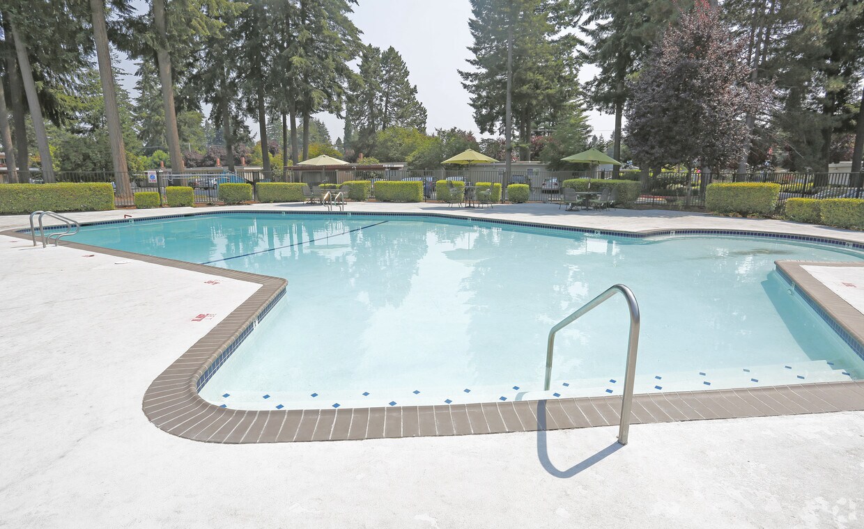 Capitol Club Apartments Lacey, WA