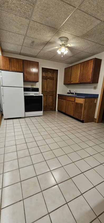 Primary Photo - 757 W 8th St