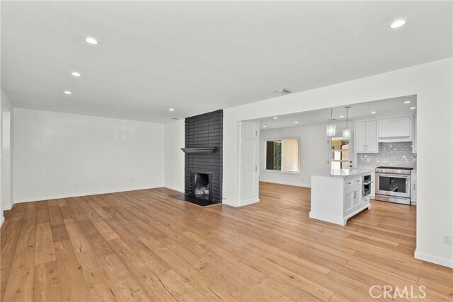 Foto del edificio - 1056 E Orange Grove Ave