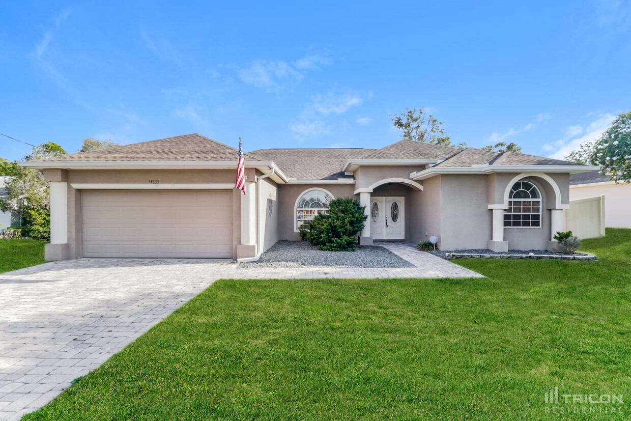 Foto principal - 14155 Prospect Street Spring Hill FL