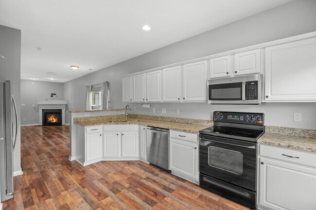Foto del edificio - End-unit 2 Bedroom Townhome