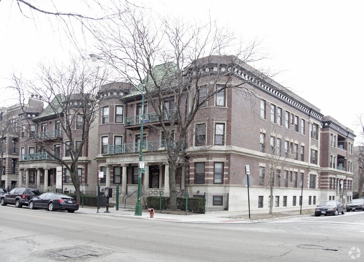 Primary Photo - Glen row apartments