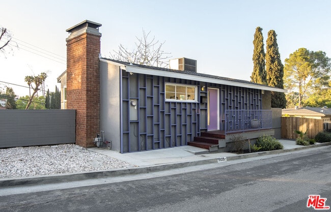 Building Photo - 1125 Oban Dr