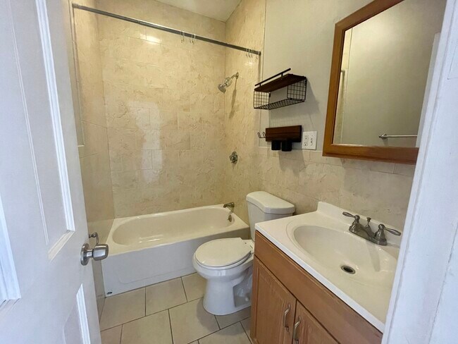 Foto del edificio - 148 Strathmore Rd