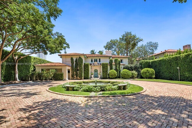 Building Photo - 3681 Flamingo Dr