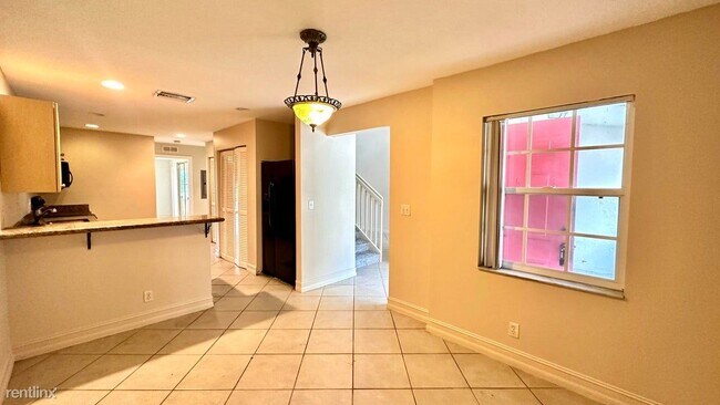 Foto del edificio - 3 br, 2.5 bath House - 12574 Westhampton C...