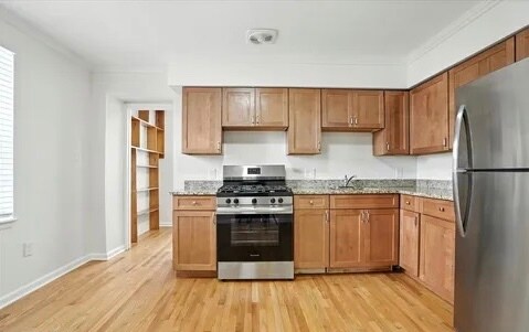 Cocina - 800 E North Ave