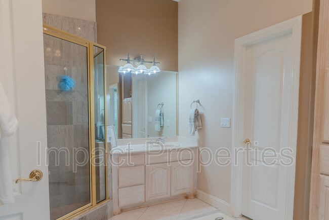 Building Photo - 5602 Wild Oak Ct