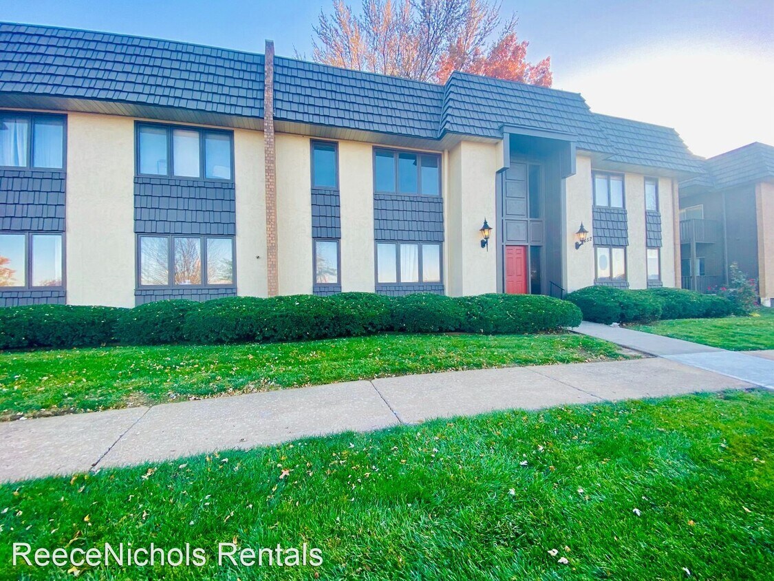 452 W 104th St, Kansas City, MO 64114 House Rental in Kansas City, MO