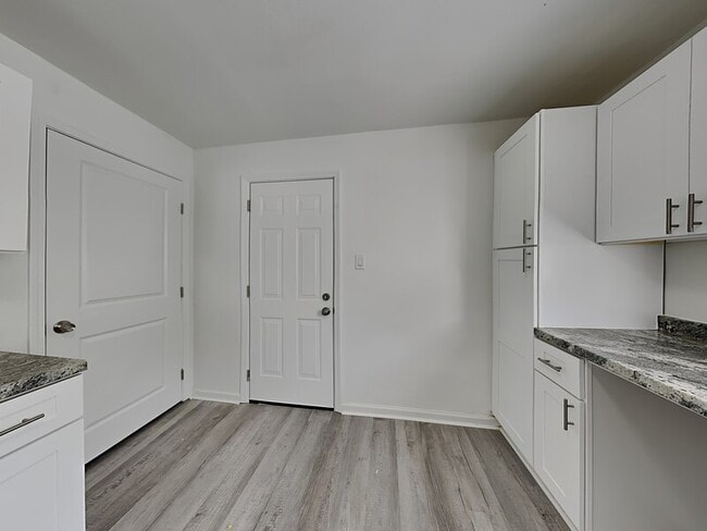 Foto del edificio - 475 English Ave NW