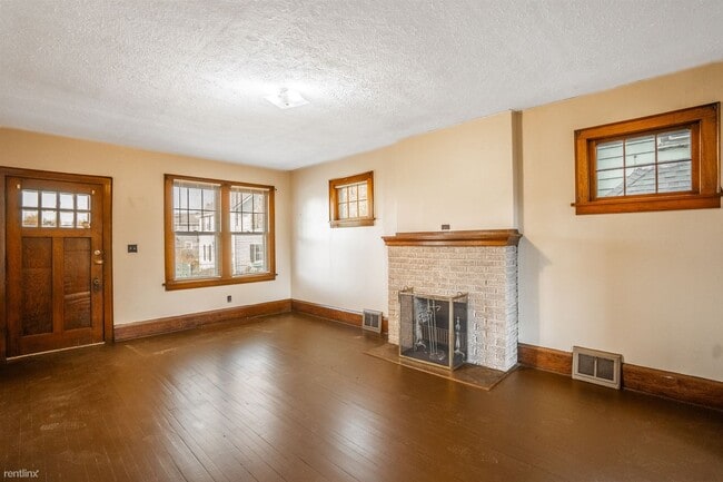 Building Photo - 3 br, 1 bath House - 1344 Kentucky Avenue
