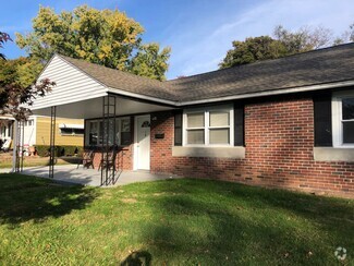 Building Photo - 10 Brandon Ave