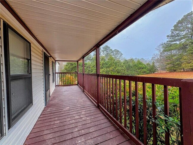 Foto del edificio - 319 Wages Rd