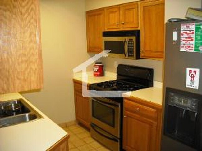 Photo - 2 bed/2.5 bath in Allston House