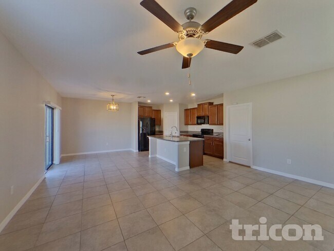 Foto del edificio - 7116 Salt River Ave