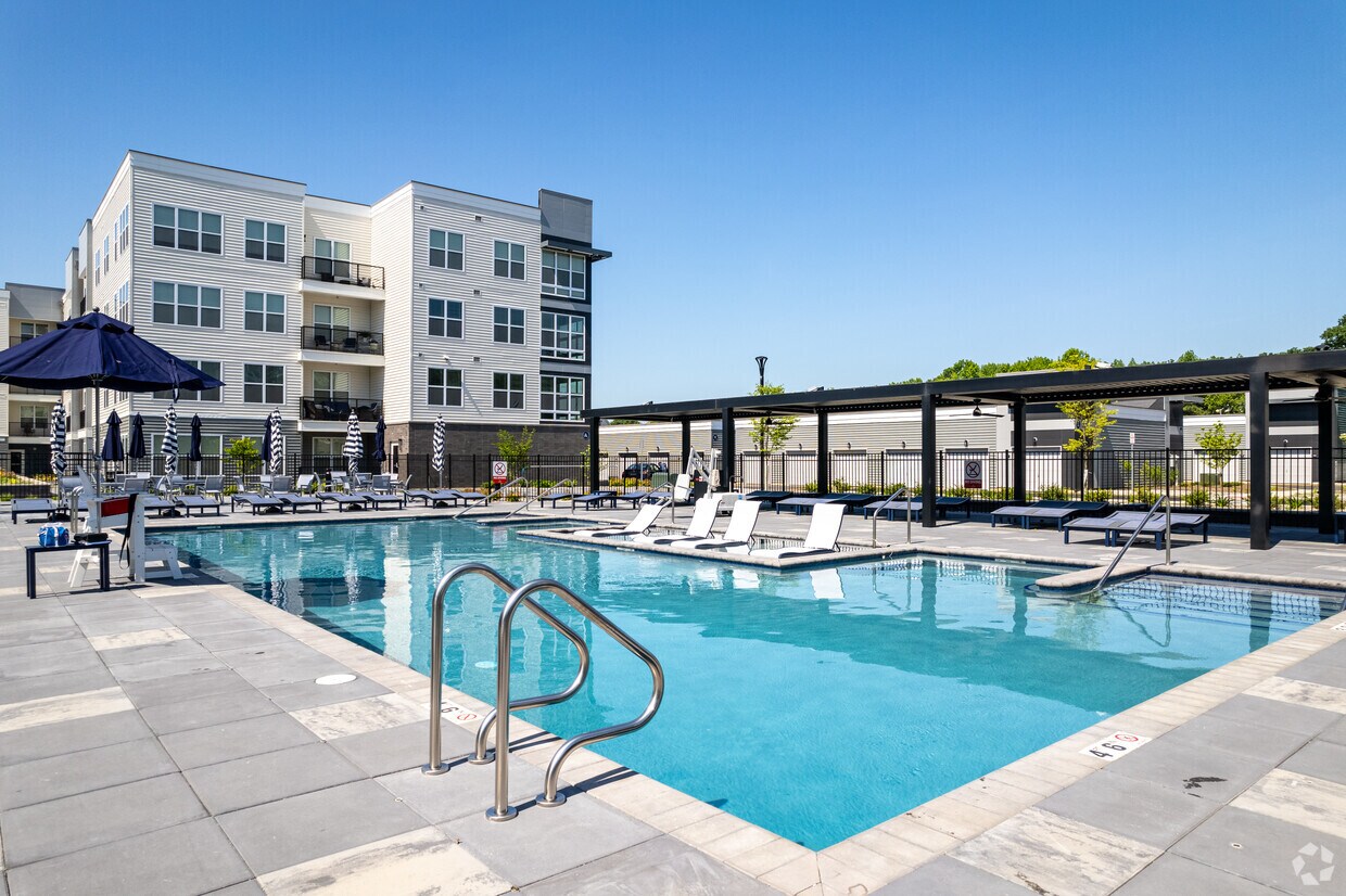 Amaranth at North Brunswick, LLC Apartments in North Brunswick, NJ