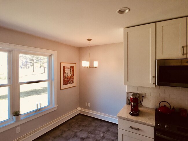 Foto del edificio - 122 High Meadow Way