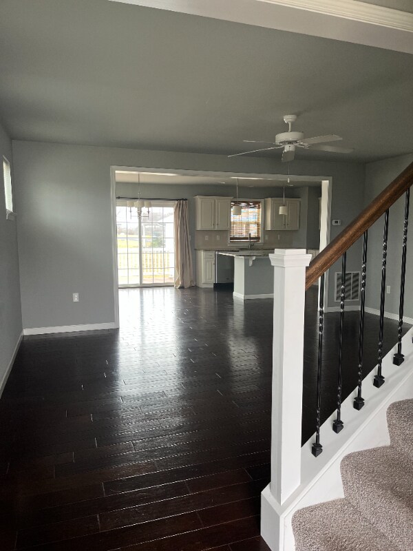 Foto del edificio - 102 Landover Ct