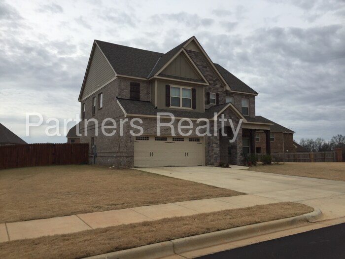 Primary Photo - 222 Kendrick Way