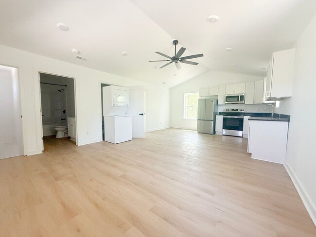 Foto del edificio - Brand-New 3-Bedroom Home in Quiet Country Setting | Sparta