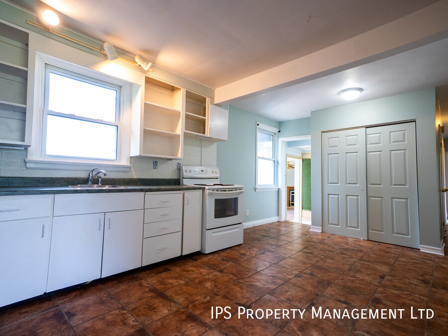 Photo principale - 68 Maple Dr