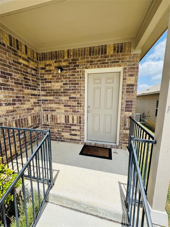 Building Photo - 13535 Lily Ln