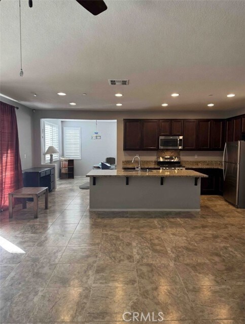 Foto del edificio - 127 Mesquite Ct