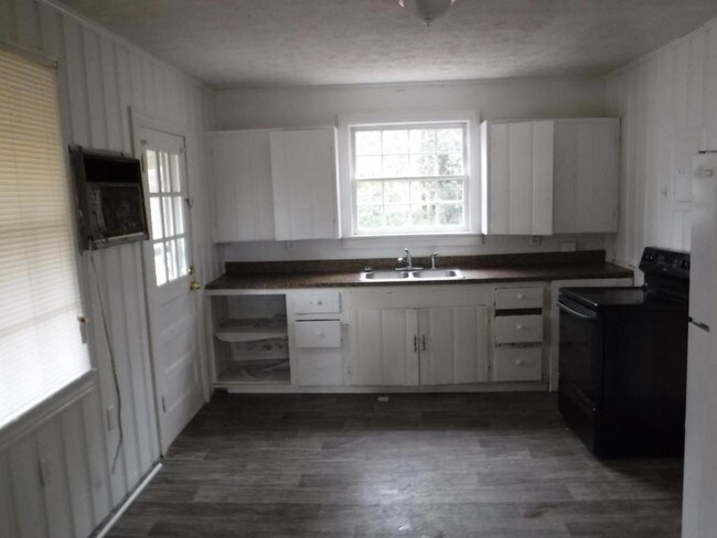 Building Photo - 161 Pecan Heights