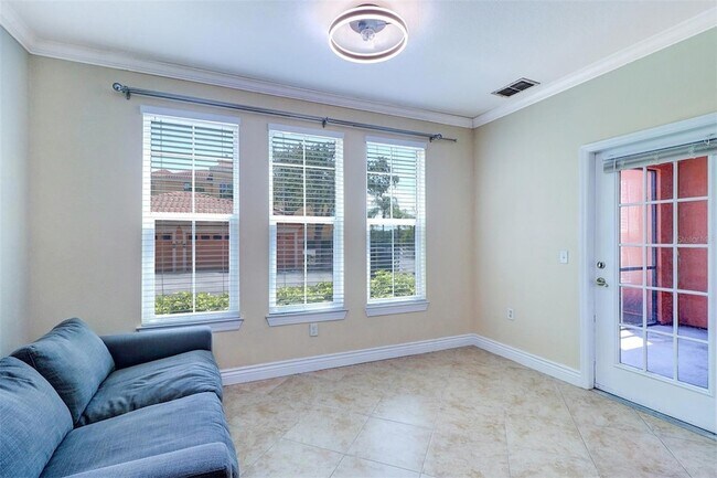 Foto del edificio - 2713 Via Murano