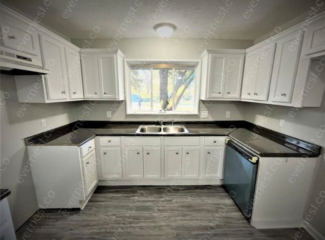 Foto del edificio - 4568 Kirkley Cir