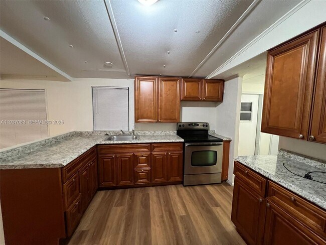 Foto del edificio - 10492 S 228th Ln