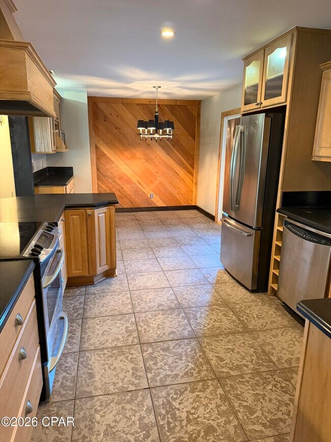 Foto del edificio - 332 Harvard Blvd