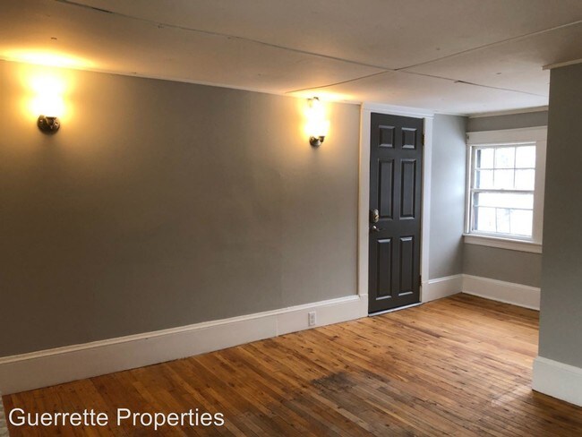 Building Photo - 28 Sewall St