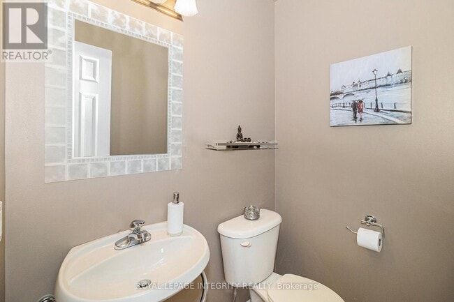 Building Photo - 564 Renaissance Dr
